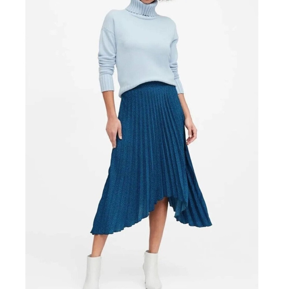 Banana Republic midi length yellow pleated skirt